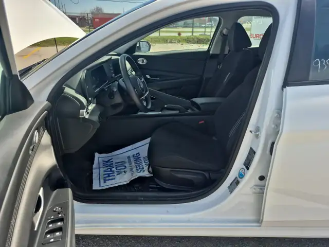 2025 Hyundai ELANTRA - Photo 10