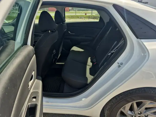 2025 Hyundai ELANTRA - Photo 14