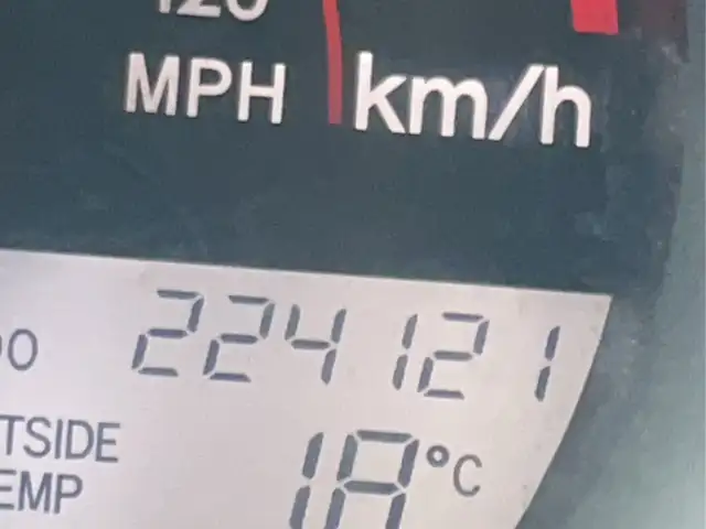 2006 Toyota Matrix - Photo 16