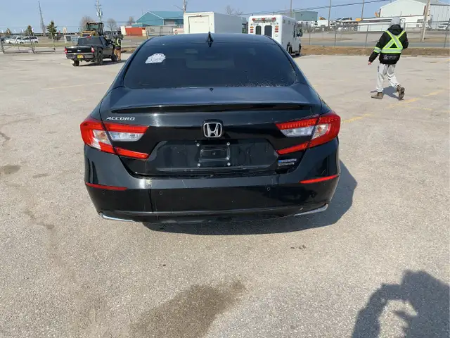 2019 Honda Accord Hybrid - Photo 6