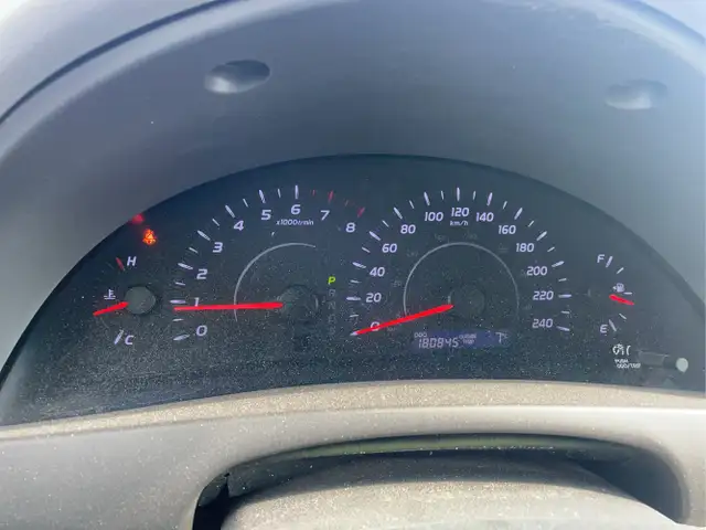 2011 Toyota Camry - Photo 11