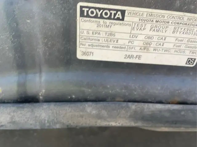 2011 Toyota Camry - Photo 17