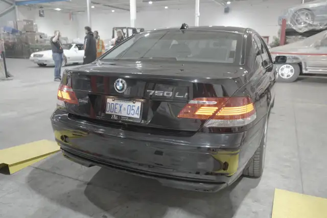 2006 BMW 7 Series - Photo 2