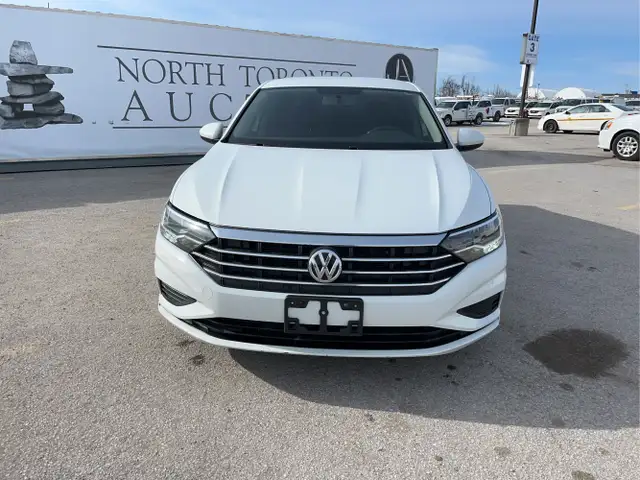 2021 Volkswagen Jetta - Photo 2
