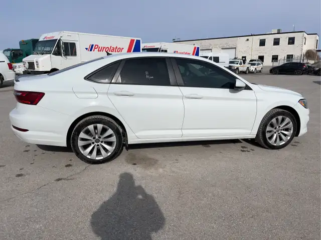 2021 Volkswagen Jetta - Photo 4