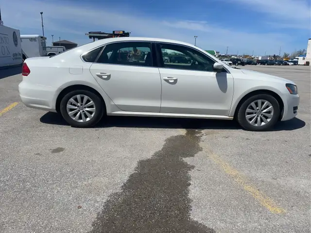 2014 Volkswagen Passat - Photo 4