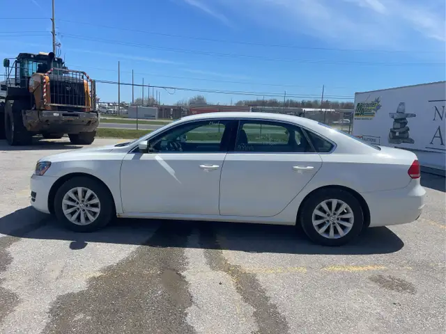 2014 Volkswagen Passat - Photo 8