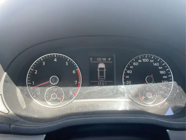 2014 Volkswagen Passat - Photo 11