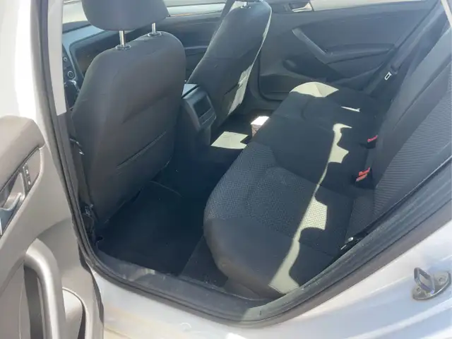 2014 Volkswagen Passat - Photo 14