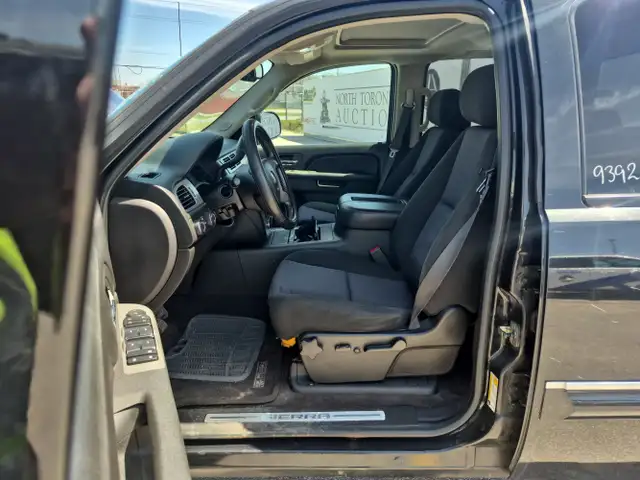 2010 GMC Sierra 1500 - Photo 9