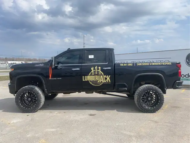 2023 Chevrolet Silverado 3500HD - Photo 8