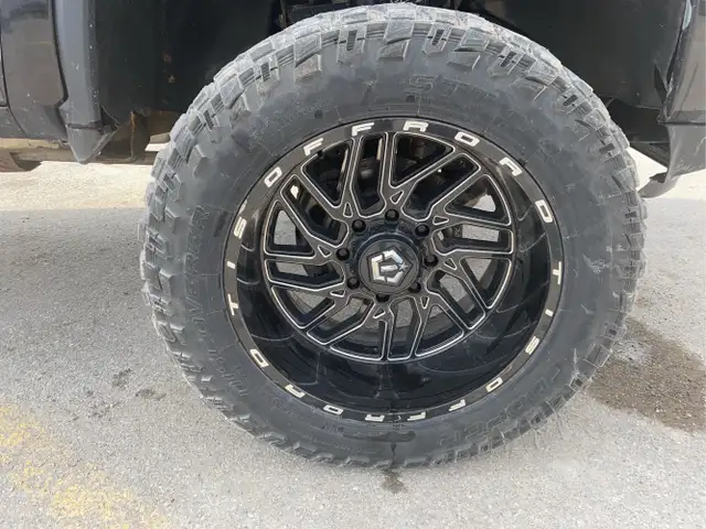 2023 Chevrolet Silverado 3500HD - Photo 17