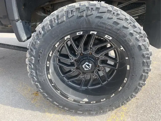 2023 Chevrolet Silverado 3500HD - Photo 19