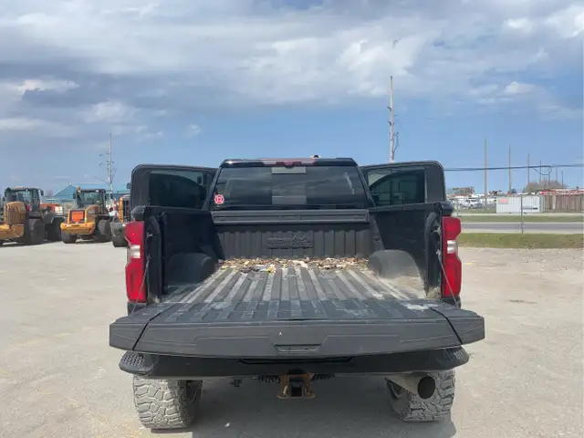 2023 Chevrolet Silverado 3500HD - Photo 31