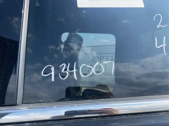 2023 Chevrolet Silverado 3500HD - Photo 38