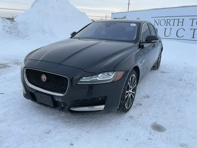 2017 Jaguar XF