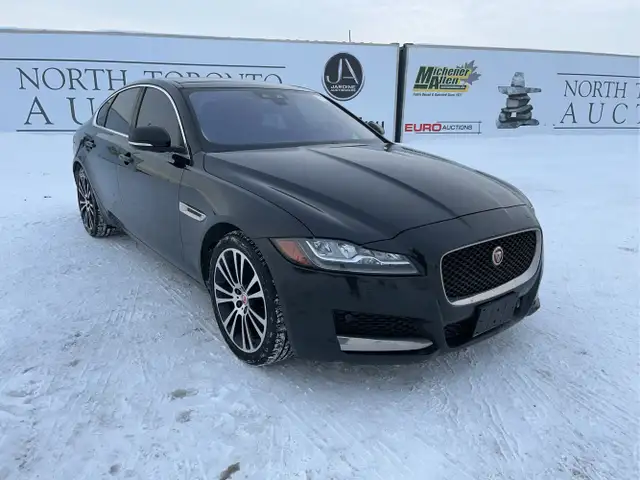 2017 Jaguar XF - Photo 3
