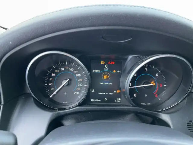 2017 Jaguar XF - Photo 17