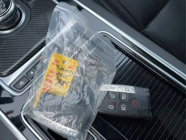 2017 Jaguar XF - Photo 19