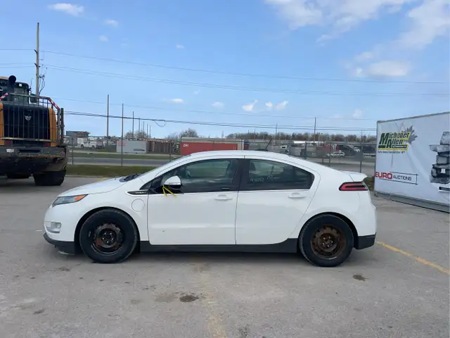 2015 Chevrolet Volt - Photo 8