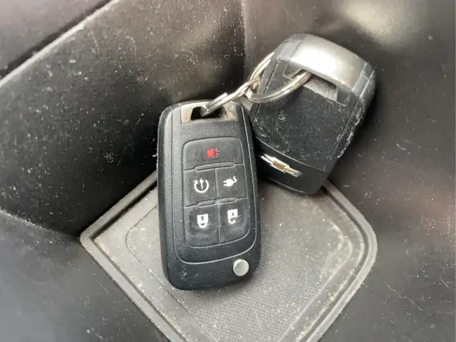 2015 Chevrolet Volt - Photo 13