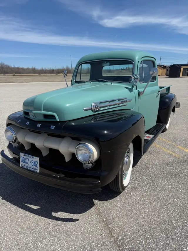 1952 Ford F1