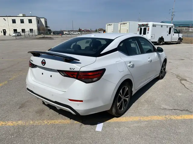 2021 Nissan Sentra - Photo 5