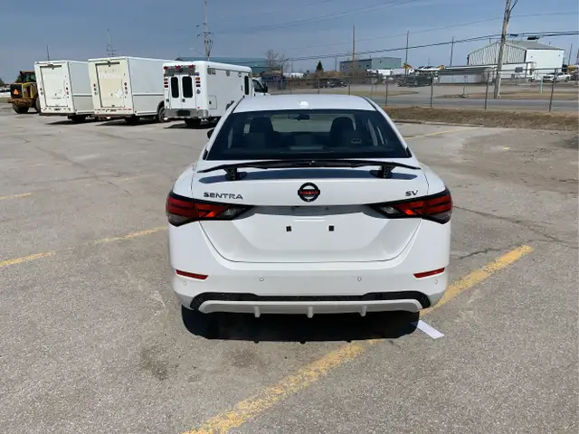 2021 Nissan Sentra - Photo 6