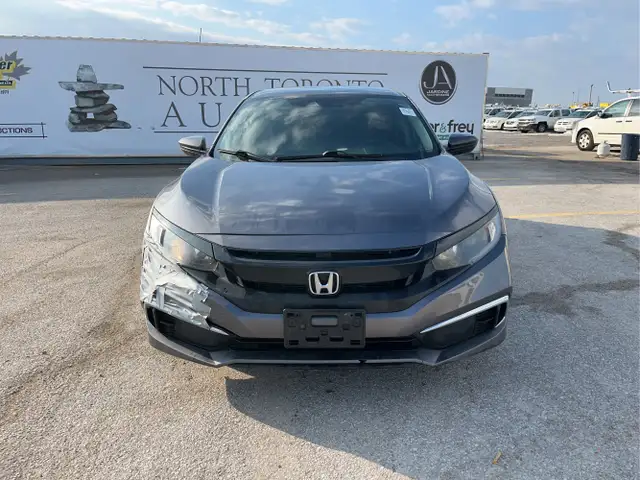 2019 Honda Civic - Photo 2