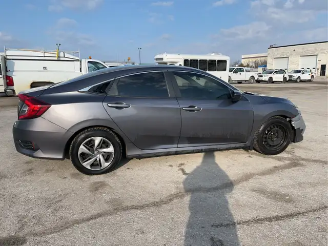 2019 Honda Civic - Photo 8