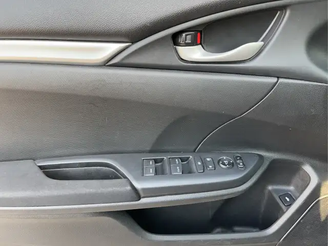 2019 Honda Civic - Photo 24