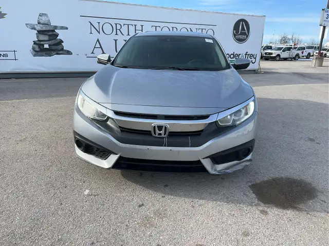 2018 Honda Civic - Photo 2