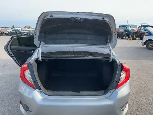 2018 Honda Civic - Photo 27