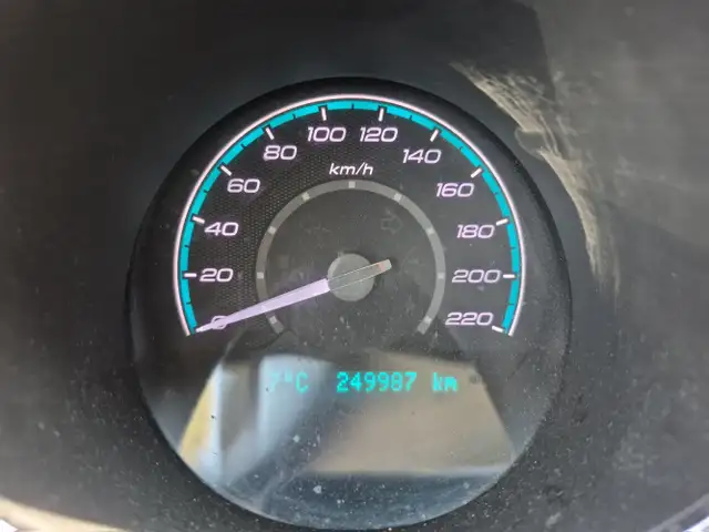 2011 Chevrolet Malibu - Photo 18