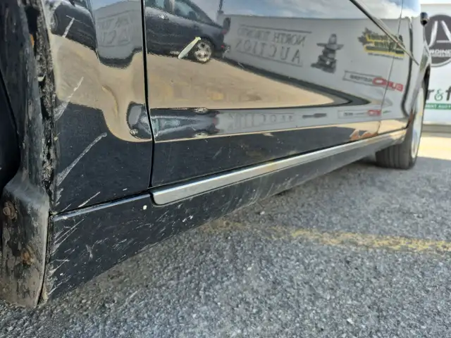 2011 Chevrolet Malibu - Photo 23