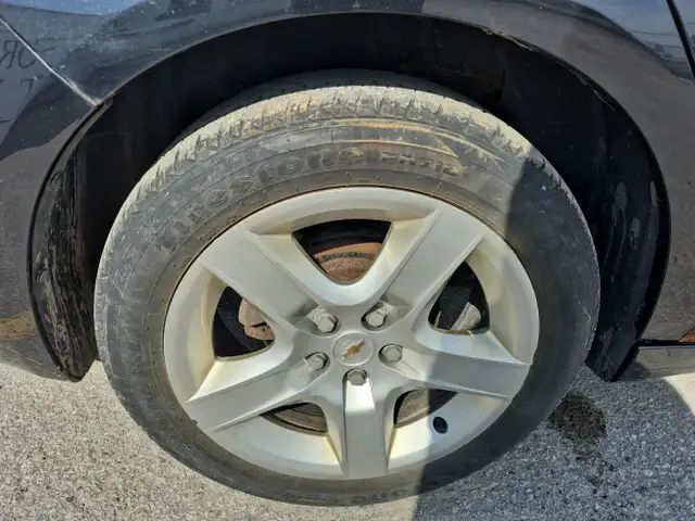 2011 Chevrolet Malibu - Photo 31