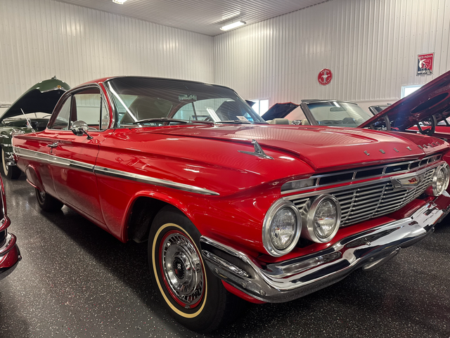 1961 Chevrolet Impala Bubble Top - Photo 2