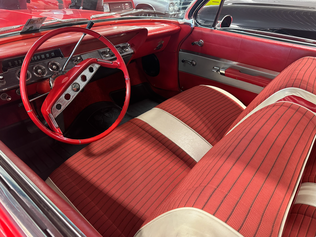 1961 Chevrolet Impala Bubble Top - Photo 4