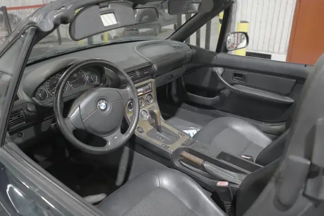 2000 BMW Z3 - Photo 2
