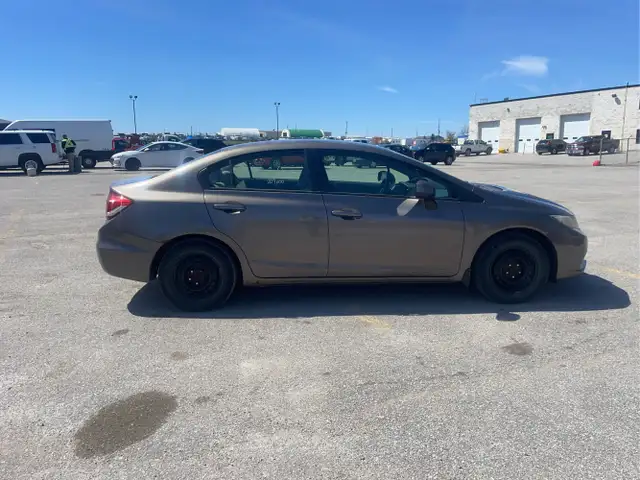 2013 Honda Civic - Photo 4