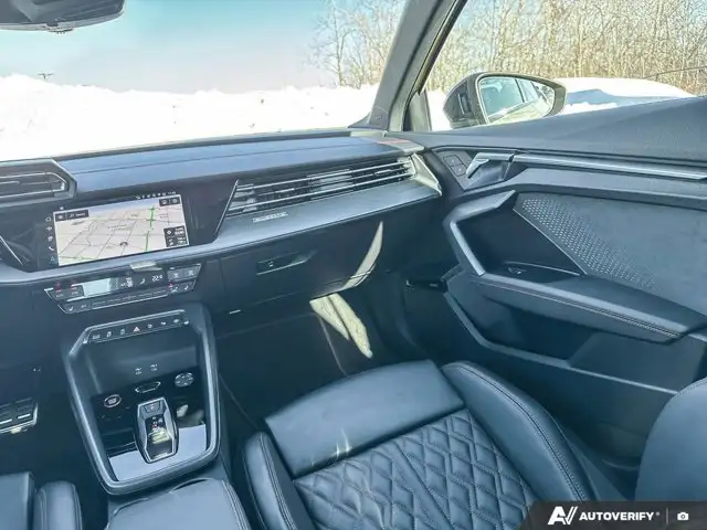 2025 Audi S3 Sedan Technik | HEATED SEATS | SUNROOF | NAVI - Photo 12
