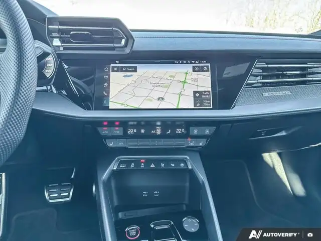 2025 Audi S3 Sedan Technik | HEATED SEATS | SUNROOF | NAVI - Photo 17