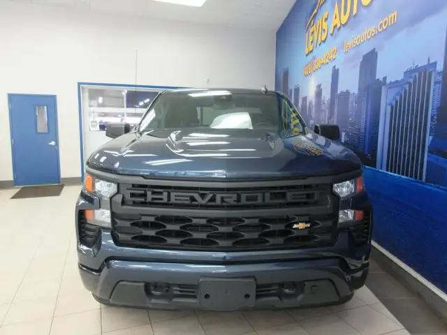 CHEVROLET SILVERADO 1500 2023 CUSTOM CREW-CAB 4X4 2.7L 86500 KM - Photo 4