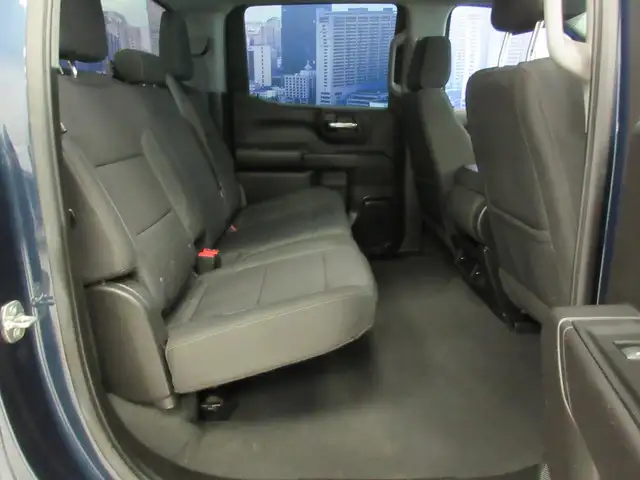 CHEVROLET SILVERADO 1500 2023 CUSTOM CREW-CAB 4X4 2.7L 86500 KM - Photo 11