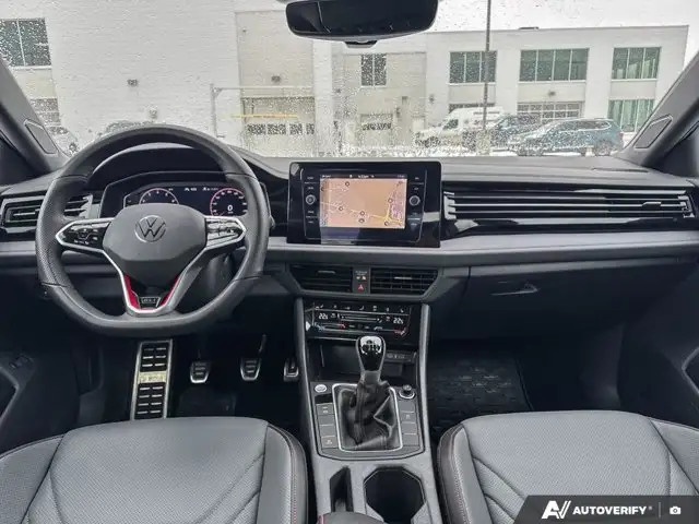 2025 Volkswagen Jetta GLI Autobahn | VW CERTIFIED | MANUAL - Photo 11
