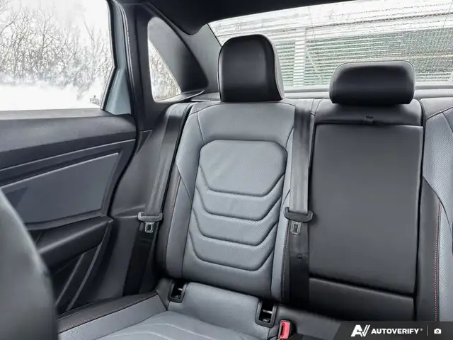 2025 Volkswagen Jetta GLI Autobahn | VW CERTIFIED | MANUAL - Photo 13