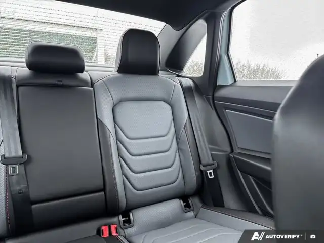 2025 Volkswagen Jetta GLI Autobahn | VW CERTIFIED | MANUAL - Photo 15