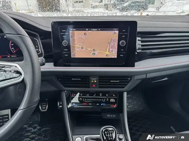 2025 Volkswagen Jetta GLI Autobahn | VW CERTIFIED | MANUAL - Photo 17