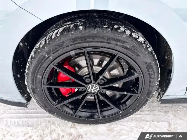 2025 Volkswagen Jetta GLI Autobahn | VW CERTIFIED | MANUAL - Photo 19