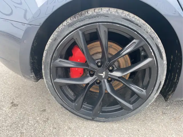 2022 Tesla Model 3 - Photo 9